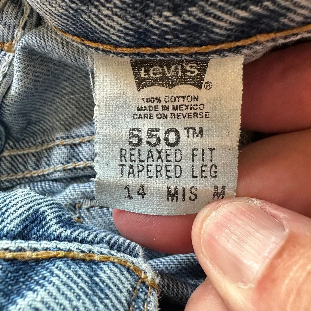 VTG Levi Strauss 550 Jeans Women 14 MIS M Relaxed Light Wash Blue Denim GUC